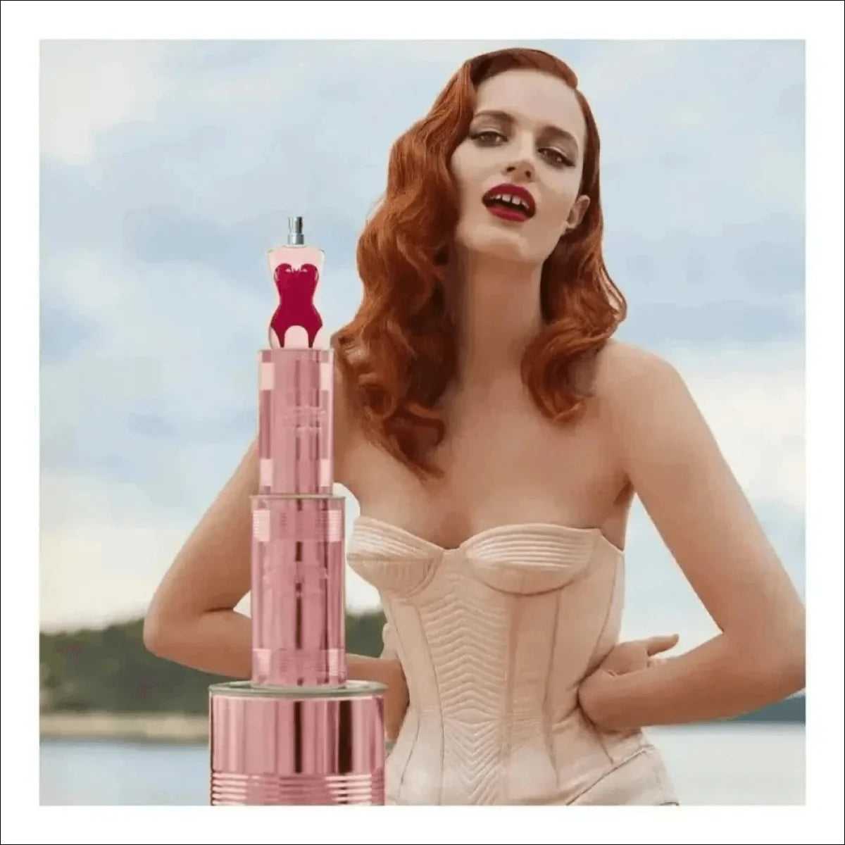 Classique Jean Paul Gaultier Edp - Perfume Feminino 30ml - Jm Grife - 30ml,classique,despercebida,feminilidade,feminino,gaultier,gosta,issues,jean,mulher,para,passar,paul,perfume - Jm Grife - Classique Jean Paul Gaultier Edp - Perfume Feminino 30ml