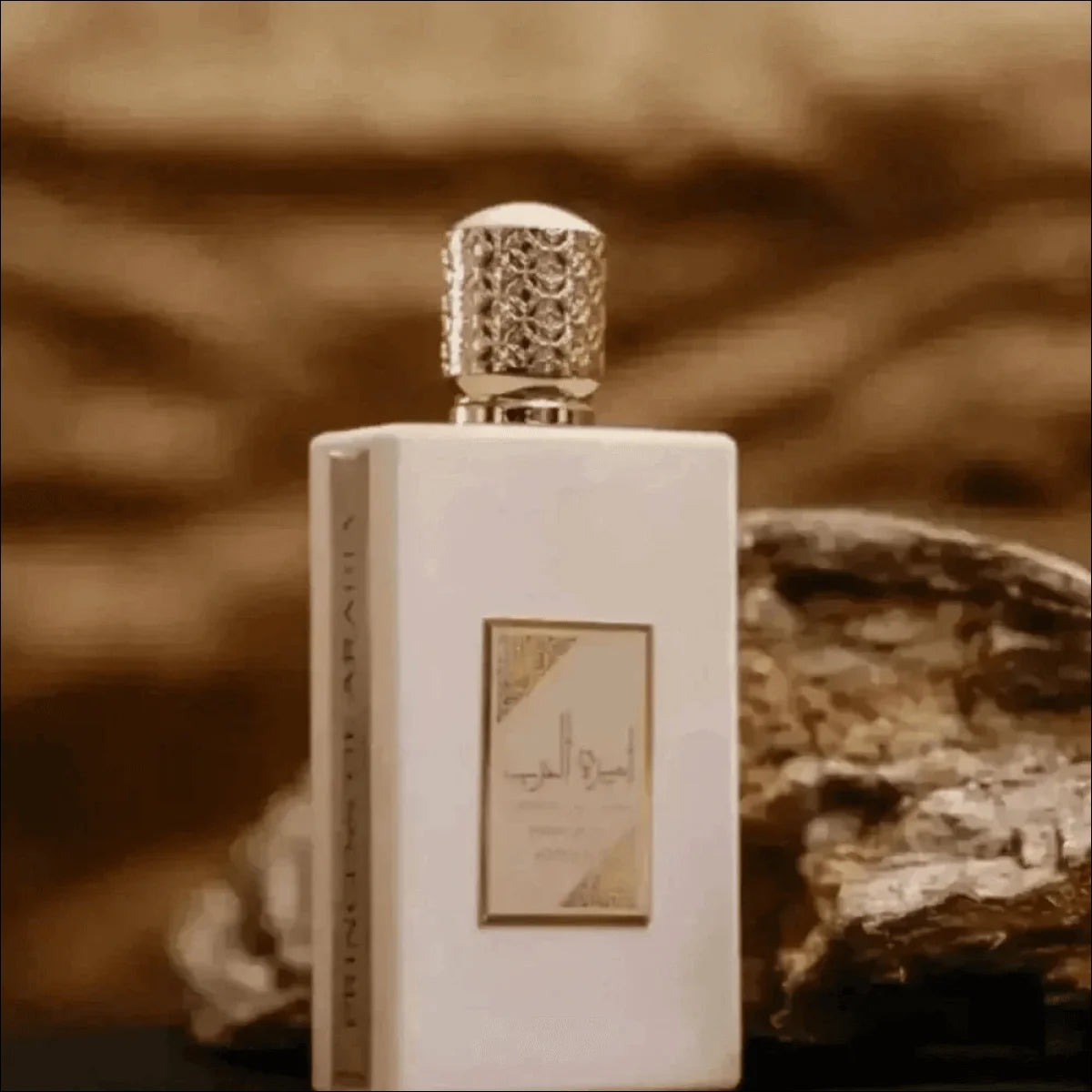 Perfume Rosa Asdaaf Ameerat Al Arab em Frasco e Caixa Exclusivos - Jm Grife