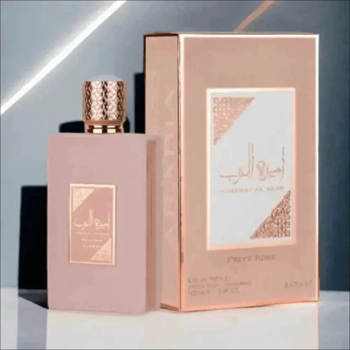 Perfume Rosa Asdaaf Ameerat Al Arab em Frasco e Caixa Exclusivos - Jm Grife