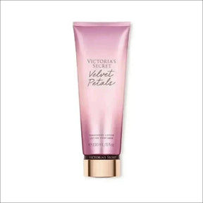 Creme Hidratante Victoria's Secret 236ml - Hidratação Duradoura e Diversas Fragrâncias - Jm Grife - corporal,creme,hidratante,improvements,secret,victoria - Jm Grife - Creme Hidratante Victoria's Secret 236ml - Hidratação Duradoura e Diversas Fragrâncias