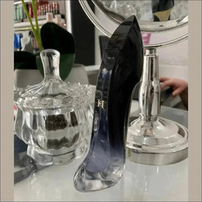 Frasco de Perfume Good Girl Carolina Herrera em Forma de Sapato - Jm Grife