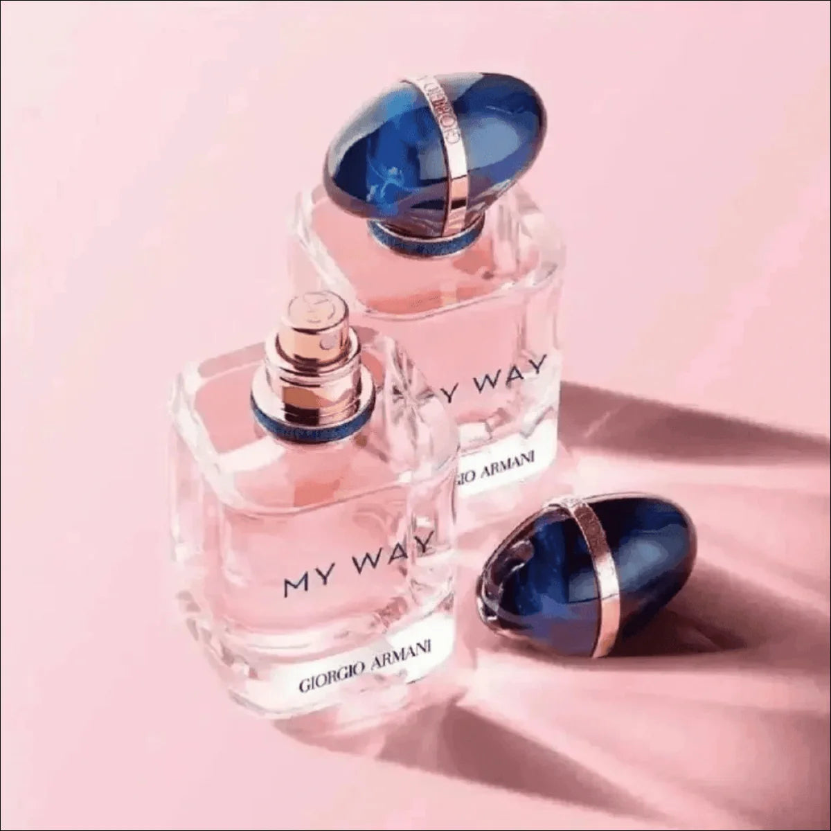 My Way Eau de Parfum Armani - Frasco Rosa com Tampa Azul para Mulheres Sofisticadas - Jm Grife