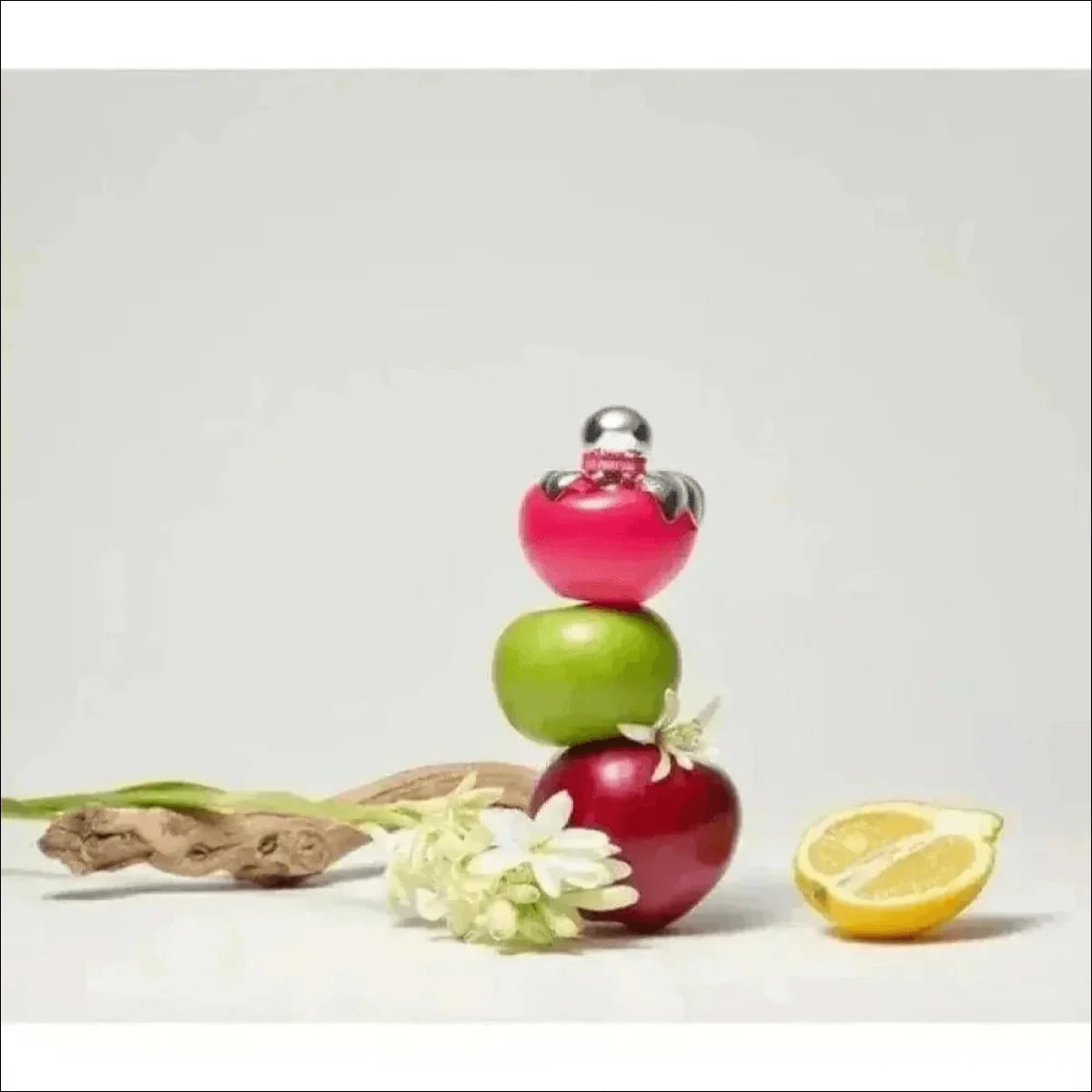 Nina Le Parfum EDP Feminino 30ml - Fragrância Delicada e Sedutora da Nina Ricci - Jm Grife