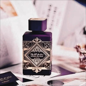 Perfume Arabe Bade e Al Oud Amethyst de Lattafa Eau de Parfum Unissex - Jm Grife