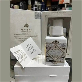 Perfume Árabe Honor &amp Glory  Eau de Parfum 100ml - Lattafa - Jm Grife