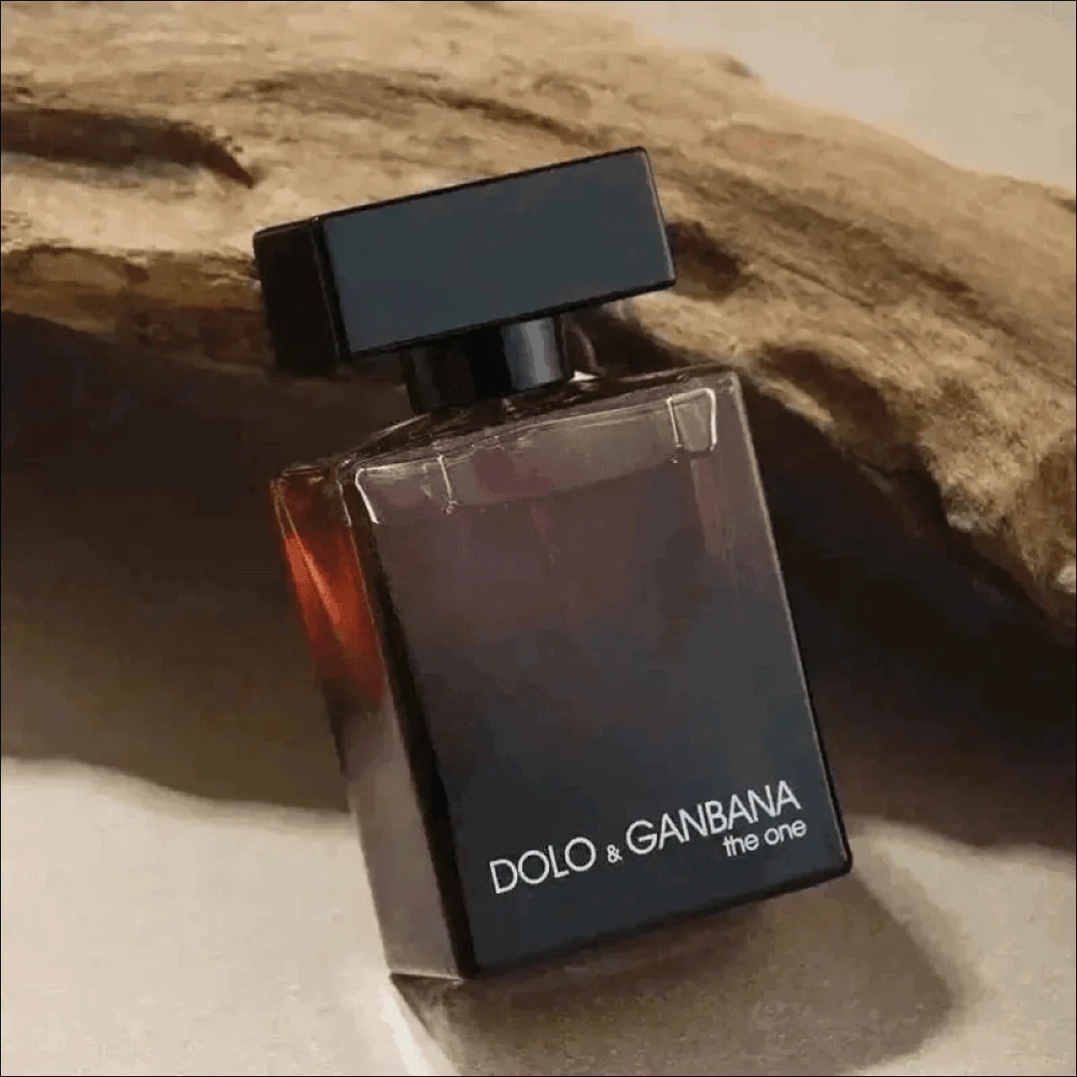 Perfume Dolce & Gabbana The One Masculino 100 ml - Elegância Amadeirada com Notas Picantes - Jm Grife