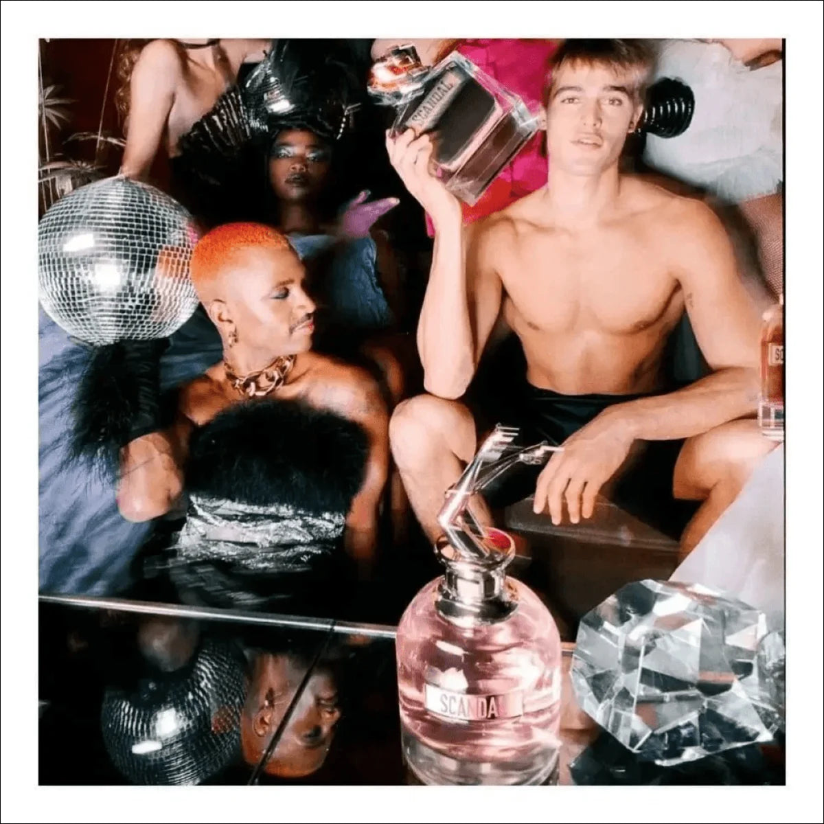 Perfume Feminino 50ml Jean Paul Gaultier Scandal com Frasco Elegante - Jm Grife