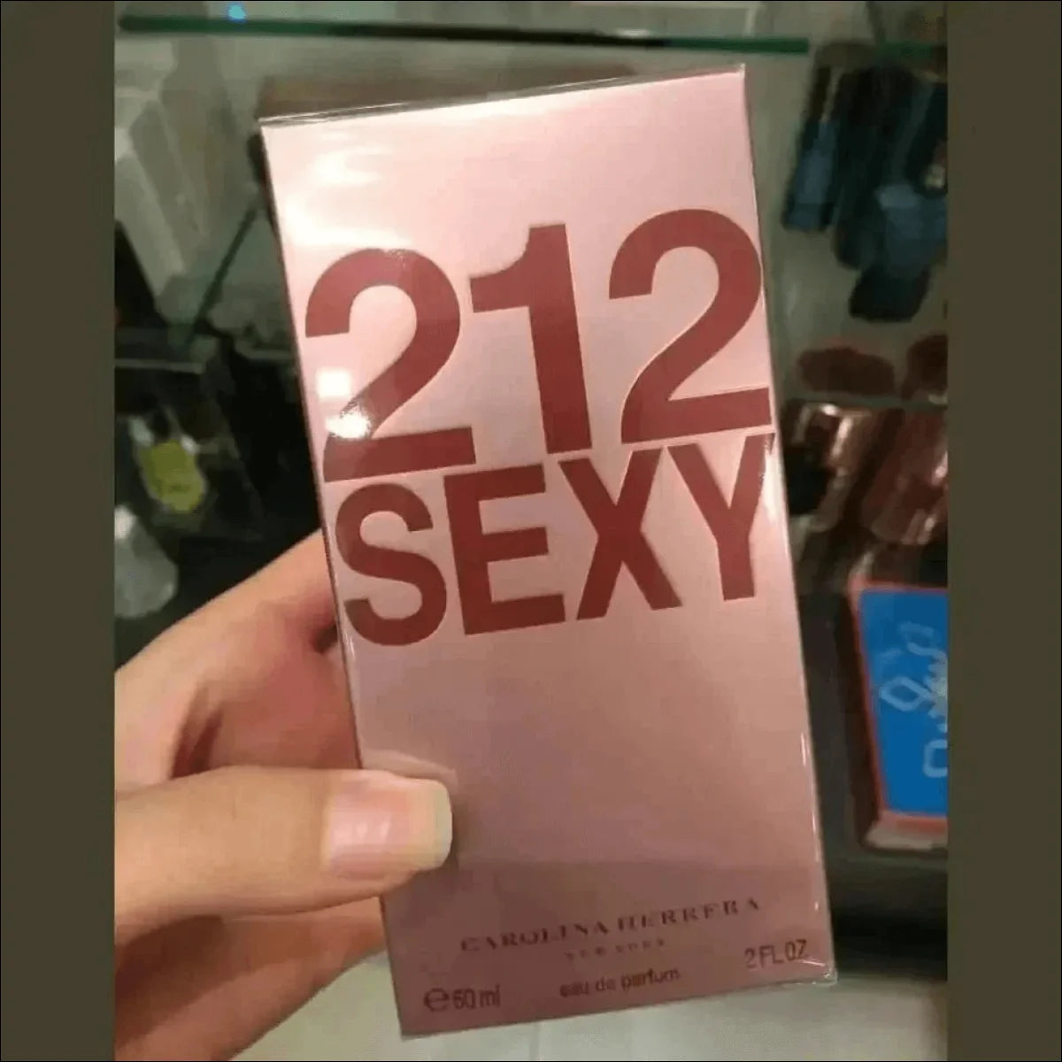 Perfume Pink 212 Sexy Carolina Herrera com fragrância oriental floral - Jm Grife