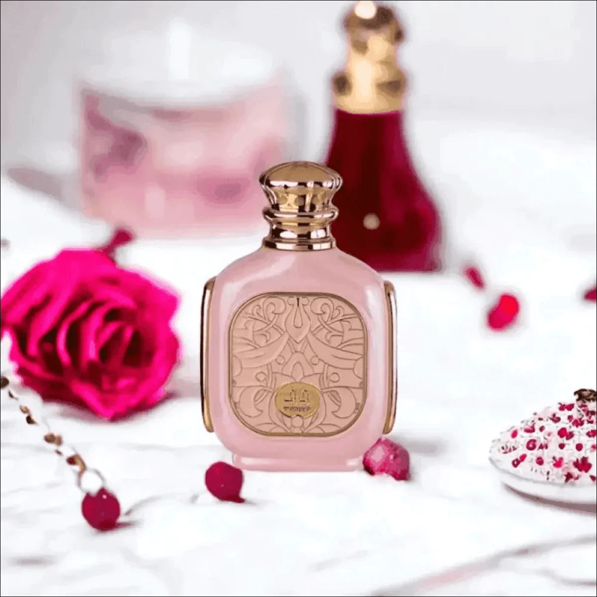 Perfume Zukhruf Zimaya Pink Eau - Elegância e Fragrância Inconfundível - Jm Grife
