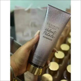 Velvet Petals Shimmer Hidratante - Victoria’s Secrets - Jm Grife